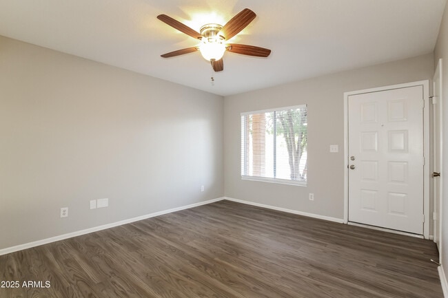 16446 N 62nd Ave in Glendale, AZ - Building Photo - Building Photo