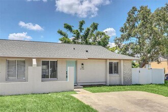 2734 Coral Reef Dr in Orlando, FL - Building Photo - Building Photo
