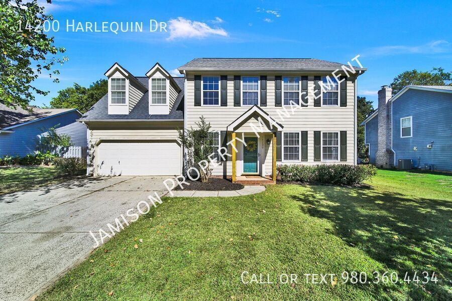 14200 Harlequin Dr in Charlotte, NC - Building Photo