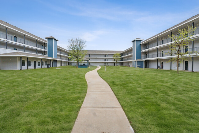 Creek Crossing Senior Village in Canyon, TX - Building Photo - Building Photo