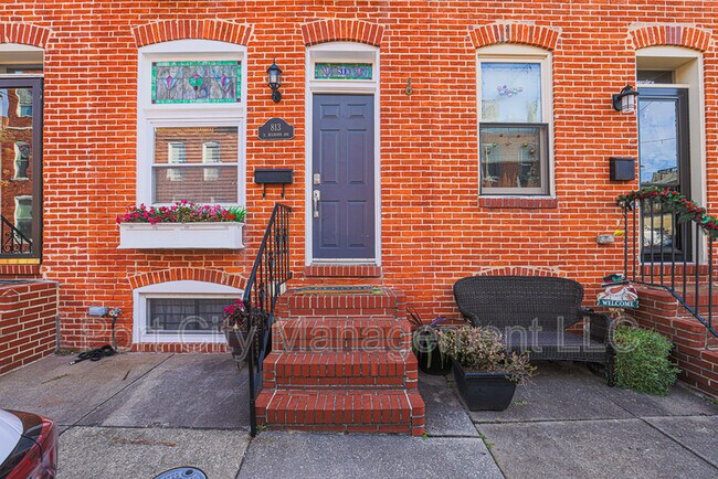 property at 813 S Belnord Ave