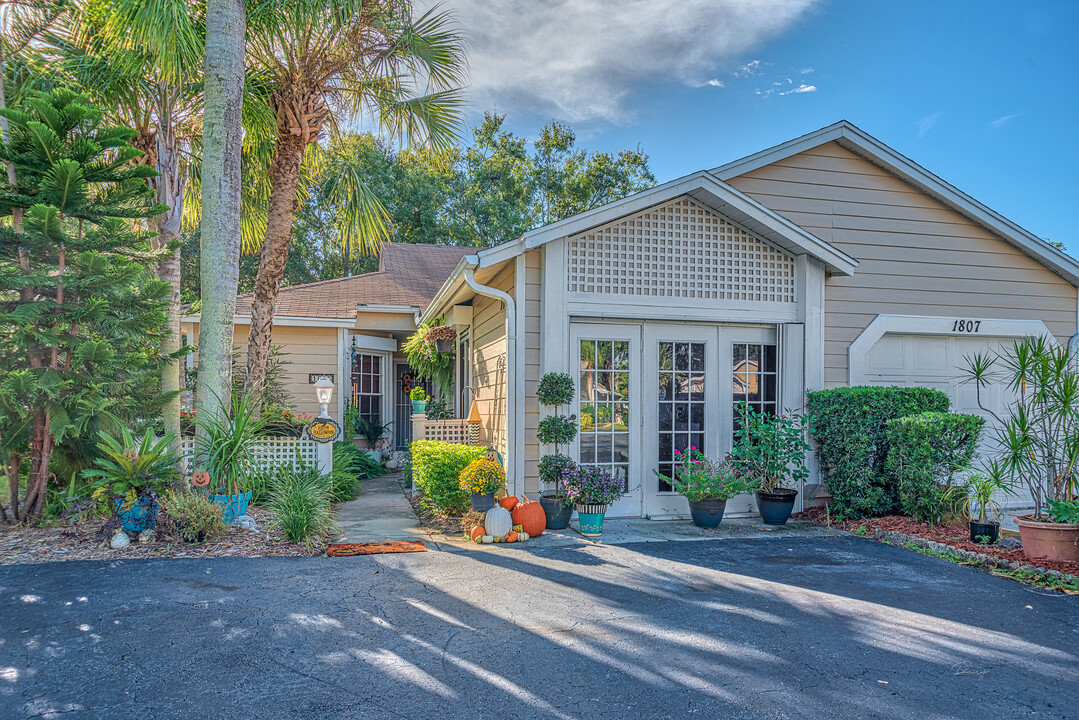 1805 Sixty Oaks Ln in Vero Beach, FL - Building Photo