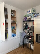 1614 W Wallen Ave, Unit 2nd Floor in Chicago, IL - Building Photo - Building Photo