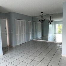 5501 NW 7th St in Miami, FL - Building Photo - Building Photo