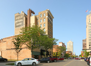 Elaine Apartments in Jackson, MI - Building Photo - Building Photo