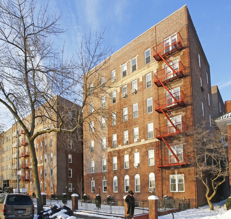 Waypark Realty in Brooklyn, NY - Building Photo