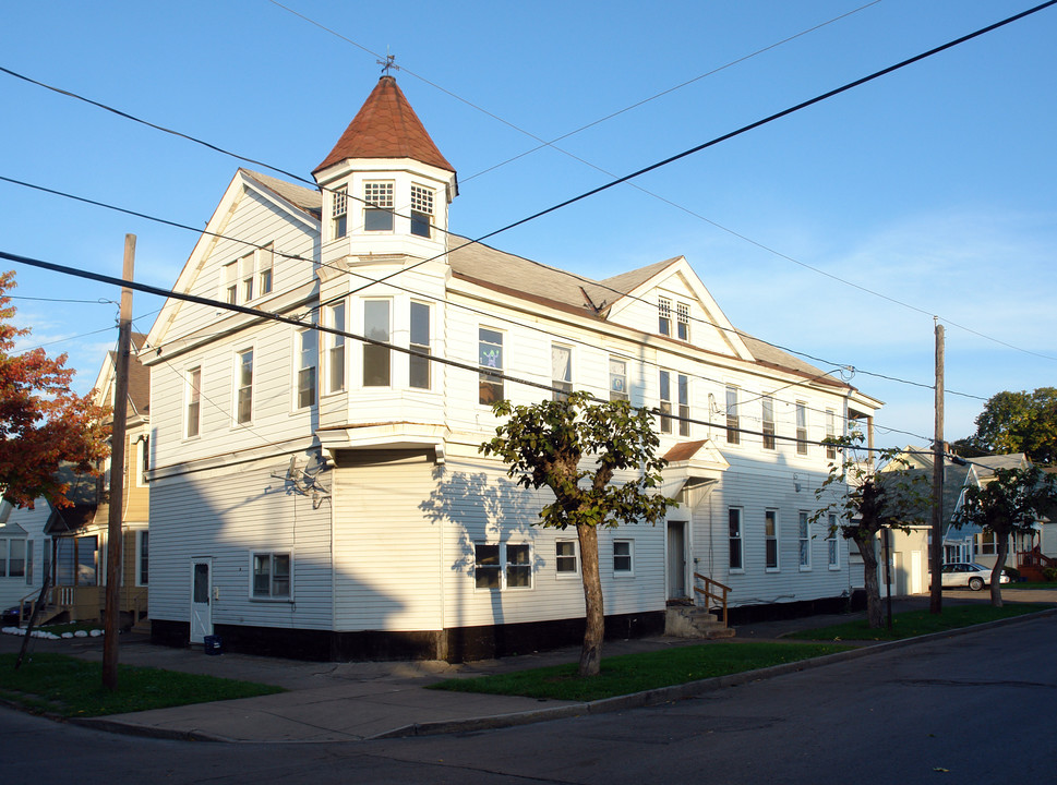 109 Graves St in Syracuse, NY - Building Photo