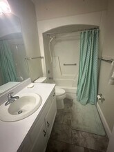 8 Vista Palm Ln in Vero Beach, FL - Building Photo - Building Photo
