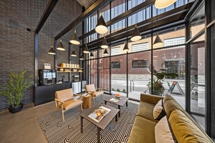 Via in Kansas City, MO - Building Photo