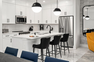 5612 Asterisk Ave in Orlando, FL - Building Photo - Building Photo