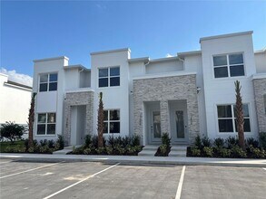 17408 Serenidad Blvd, Unit 3-212 in Clermont, FL - Building Photo - Building Photo