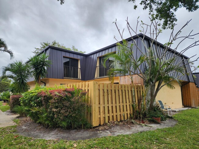 property at 2481 Waterside Dr