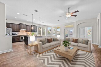126 Cenzio Dr in Buda, TX - Building Photo - Building Photo