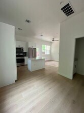 500 Capitol Dr in Austin, TX - Building Photo - Building Photo
