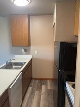 31741 Nardelli Ln in Roseville, MI - Building Photo - Building Photo