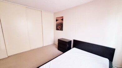 6342 Plaza Cuernavaca in San Diego, CA - Foto de edificio - Building Photo