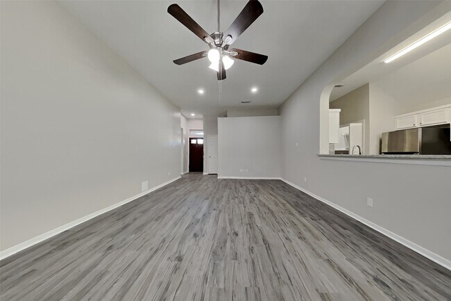 1414 Chesterpoint Dr in Spring, TX - Foto de edificio - Building Photo