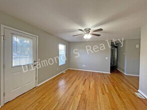 2499 W Cedar Creek Dr in Springfield, MO - Building Photo - Building Photo