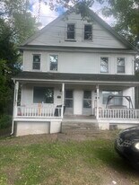 206 Welles St in Nanticoke, PA - Building Photo