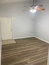 815 Church St, Unit B in East Bernard, TX - Building Photo - Building Photo