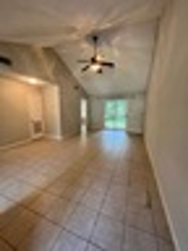 412-414-414 Admiral's Walk Dr in St. Marys, GA - Building Photo - Building Photo