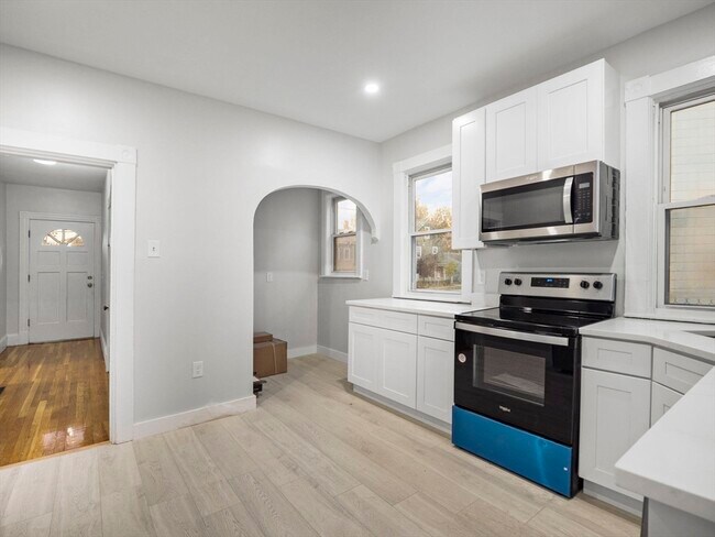 149 E Mountain Ave in Revere, MA - Building Photo - Building Photo