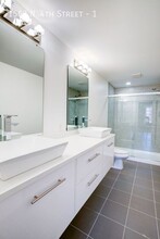 1563 N 4th St in Columbus, OH - Foto de edificio - Building Photo