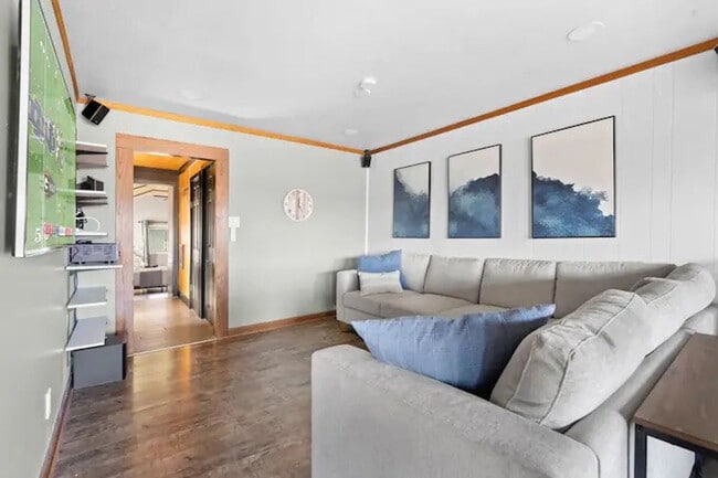 715 Vistula Rd in Osceola, IN - Building Photo - Building Photo