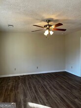 420 N Elizabeth Ln in Griffin, GA - Building Photo - Building Photo