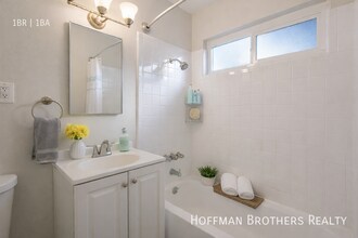 1495 N Peterson Ave in Long Beach, CA - Building Photo - Building Photo