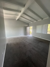 1102 W Broadway in Anaheim, CA - Building Photo - Building Photo