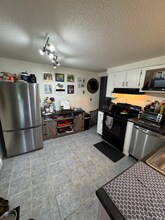 128 Sunnyside St in Manchester, NH - Building Photo - Building Photo