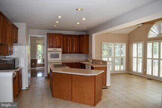 6 Hollow Creek Cir in Middletown, MD - Building Photo - Building Photo