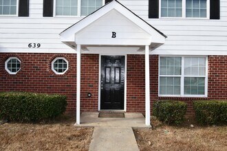 639 Mill Stone Bluff in Monroe, GA - Building Photo - Building Photo