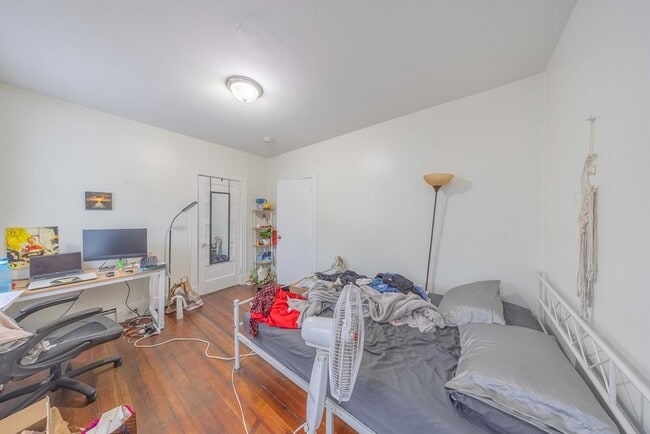 66 Empire St, Unit 2