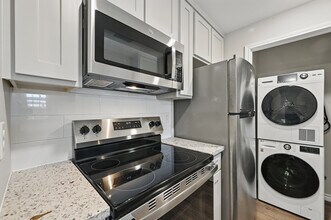 5325 Bent Tree Forest Dr, Unit 1108 in Dallas, TX - Building Photo - Building Photo