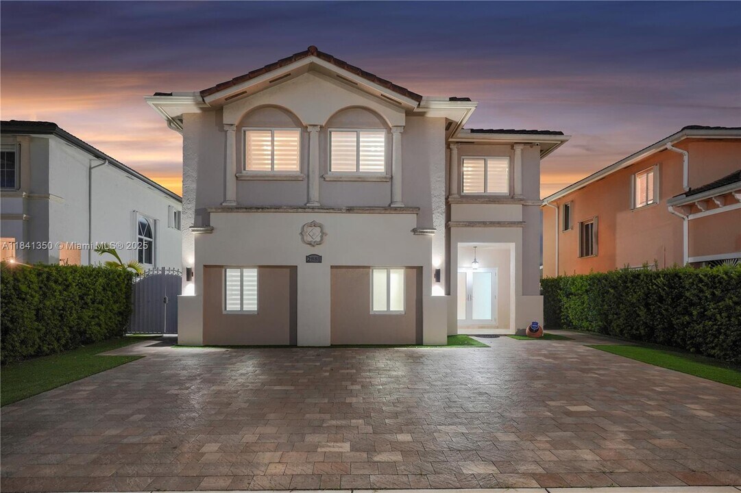 2881 SW 145th Ct in Miami, FL - Building Photo