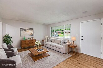 722 Castro Ln in Cincinnati, OH - Building Photo - Building Photo