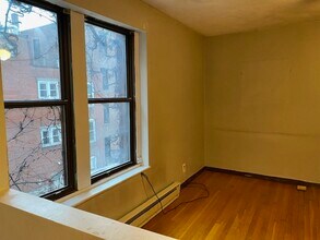 4 Wesley Pl in Boston, MA - Foto de edificio - Building Photo