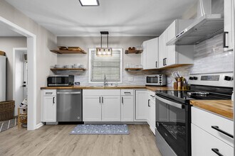 23971 NW 189th Ave in High Springs, FL - Building Photo - Building Photo