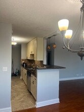 2200 S Stewart Ave in Lombard, IL - Building Photo - Building Photo