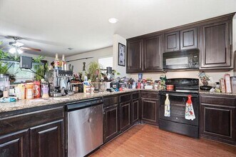 1812 Village Park Trail in Burleson, TX - Building Photo - Building Photo