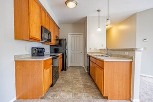 The Lakes at West Chester in West Chester, OH - Building Photo