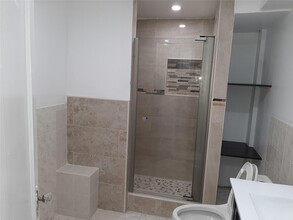 252 E 45th St in Brooklyn, NY - Building Photo - Building Photo