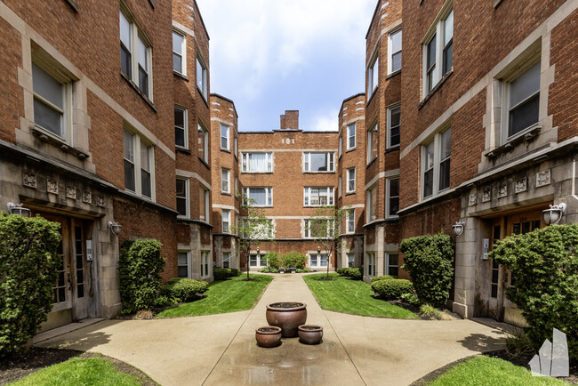 1622 W Columbia Ave in Chicago, IL - Building Photo - Building Photo