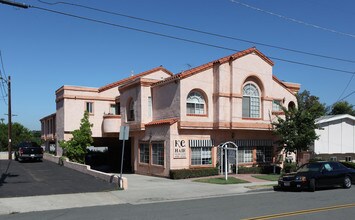 4818 Cypress St in La Mesa, CA - Building Photo - Building Photo