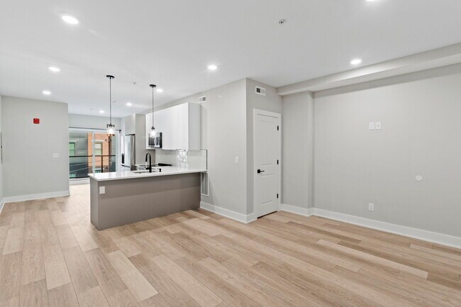 2625 W Jefferson St, Unit 402 in Philadelphia, PA - Building Photo - Building Photo