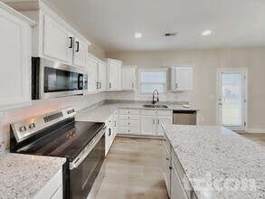 1056 Lindyn Lee Wy in Gallatin, TN - Building Photo - Building Photo