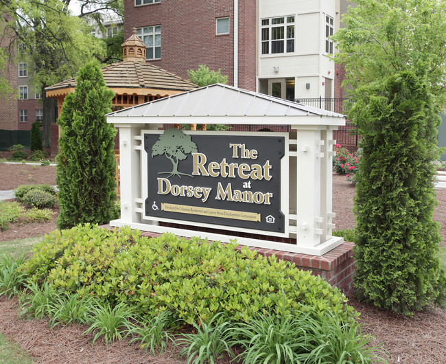 The Retreat At Dorsey Manor: 62+ in Marietta, GA - Foto de edificio - Building Photo