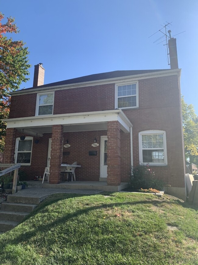 property at 2696 East Ave